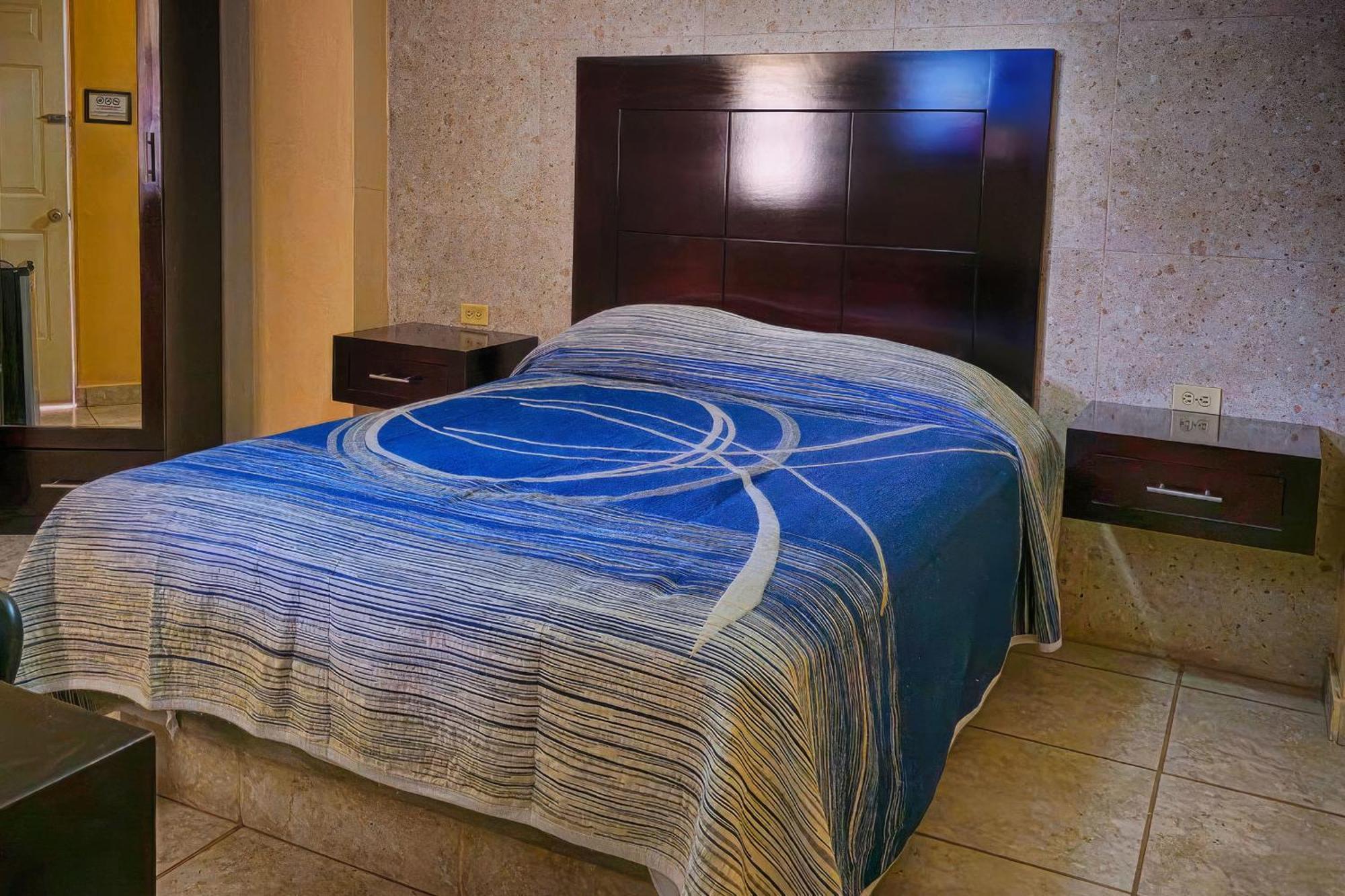 Hotel Oasis Ciudad Constitución Extérieur photo